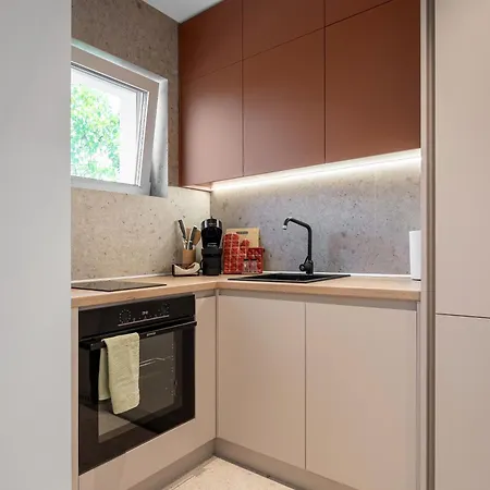 Nestio Premium Designer - 1br & 2br Gems Appartement Plovdiv